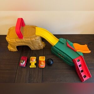 Fisher Price Little People Wheelies Play and Go Construction Site playset